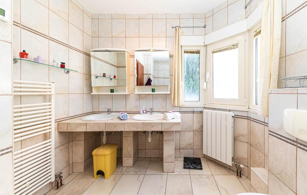 Luksuzna Villa Sa Privatnim Unutarnjim Bazenom Villa Garden 珀德垂那 外观 照片